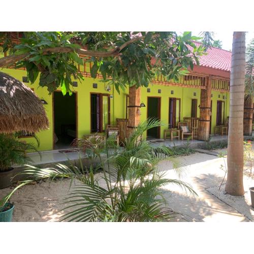 Anjani Surf & Yoga Lodge