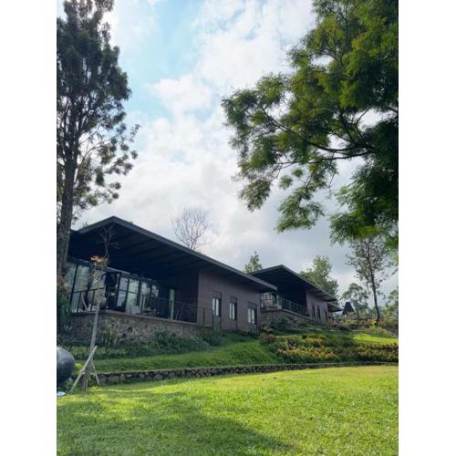 Annapurna Resort Puncak