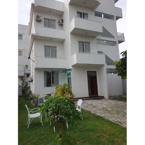 Anne's Airport Transit Villa & Hotel