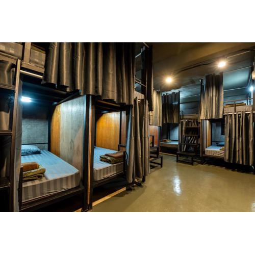 Another High Away Hostel - Bangkok