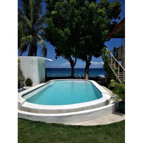 Anton's Beach Resort