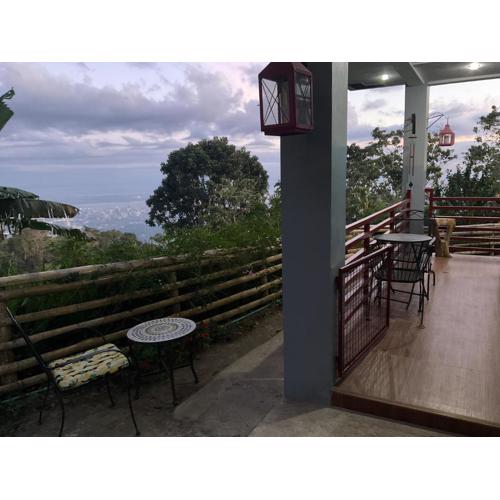 Anza Cabin at Threesome Cafe