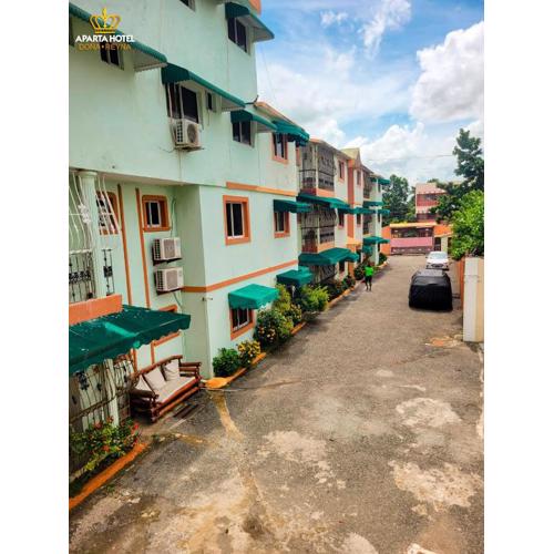 ApartaHotel Dona Reyna Alojamientos en Santo Domingo a 5 min de Aeropuerto Internacional Las Américas