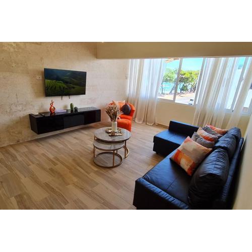 Apartament central frente al mar