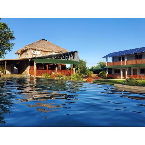 Apartamento Dani's Guest House con piscina