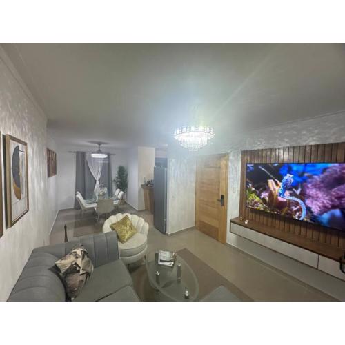 Apartamento nuevo con wi-Fi, gimnasio, parqueo