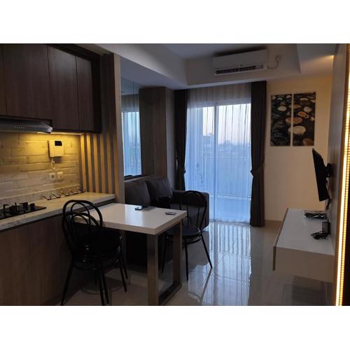 Apartemen Grand sungkono Lagoon Venetian.