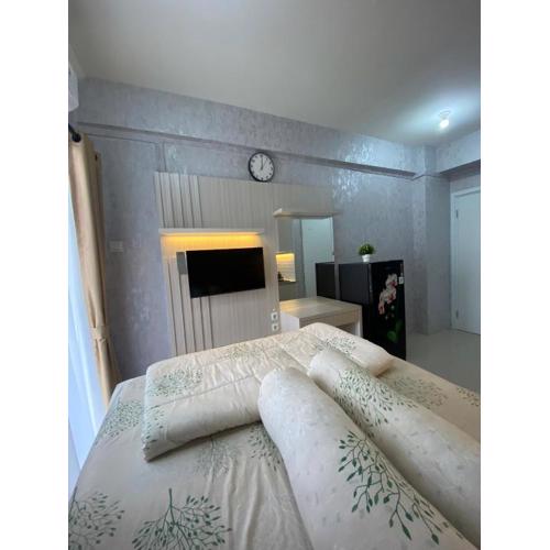 Apartemen Green Pramuka City Type Studio Full Furnish