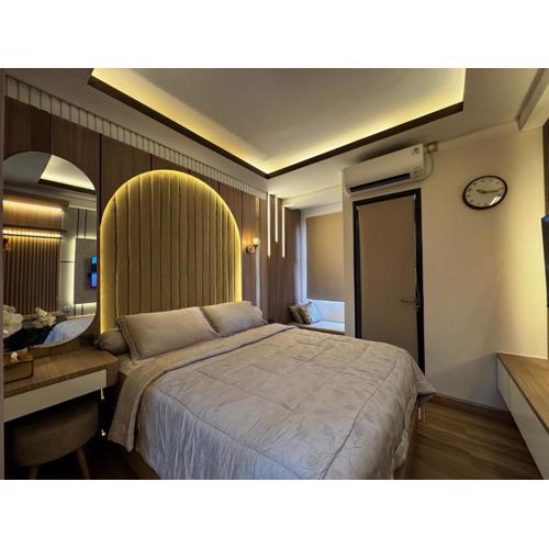 Apartement Transpark Cibubur by Raya Property with Pool View & Netflix 2