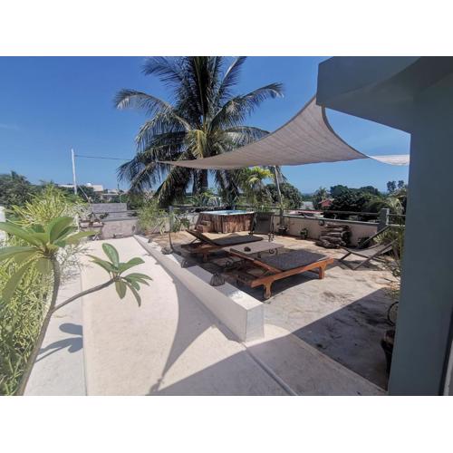 Apartment 3bedrooms 2bathrooms rooftop jacuzzi