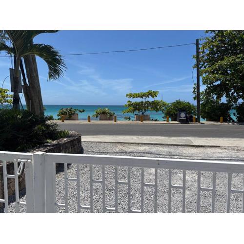 Apartment en residence face à la Mer