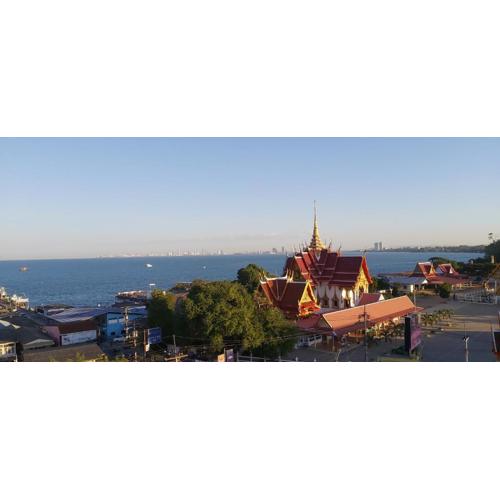 Apartment in Bang Saray center with panoramic view from sea to mountains