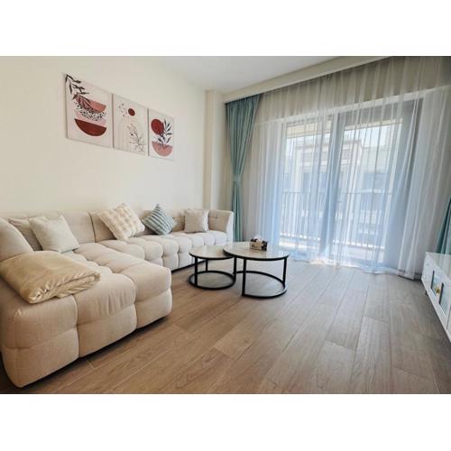 Apartment In Creek Beach