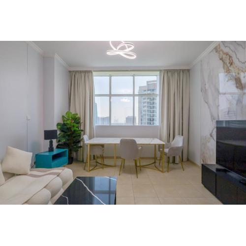 Apartment in Downtown 1B of 6beds female1of 8Beds male1213