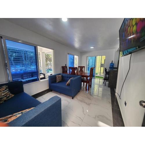 Apartment in front of beach, AC, Wifi, Hot Water