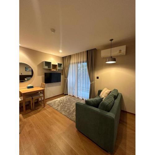 Apartment with desk X214 by IBG Property