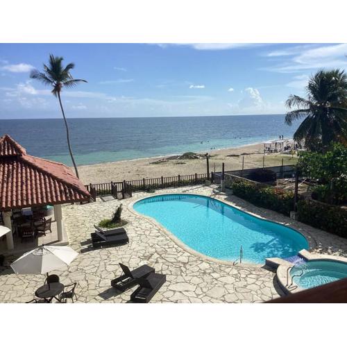 Apartment with ocean front view