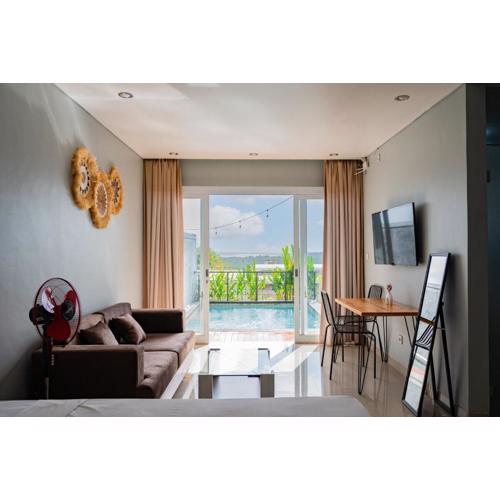 Apartment with private pool