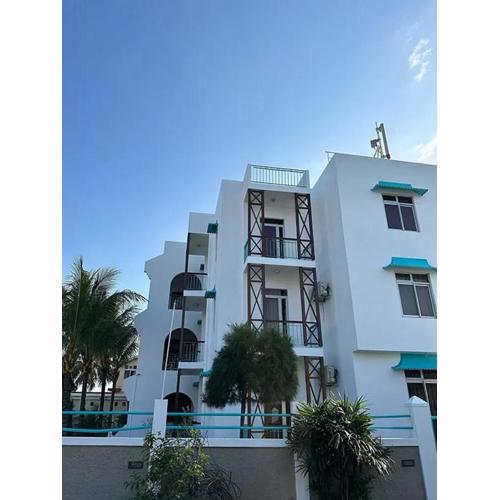 Apartment with sea view in Blue Bay, 125 m², near beach