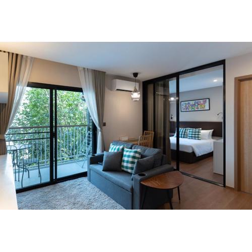 Apartment with work desk X413 by IBG Property