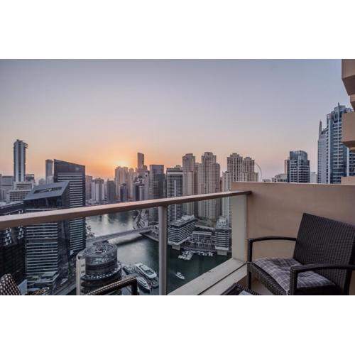 Apartments in Address Dubai Marina Residences connected to Marina Mall