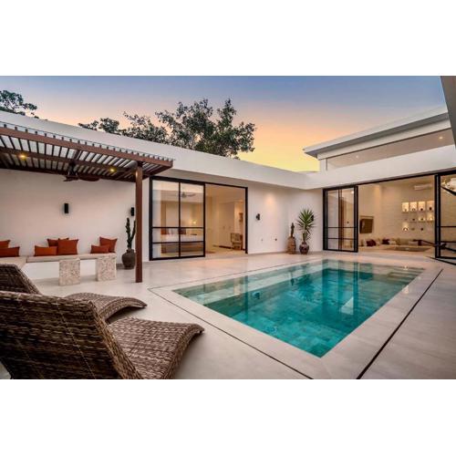 Apricot House by Alfred in Bali