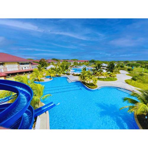 Aquamira Hotel & Resort