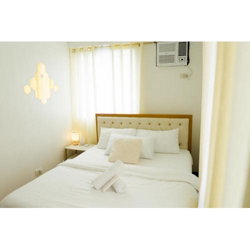 AR01 Peaceful & quiet 1BR condo w pool access TV&Wifi