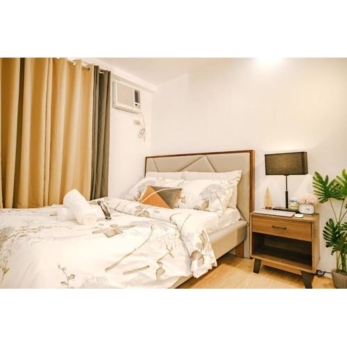 AR14 - 1BR Homish Hermit Arezzo