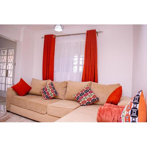 Arabella Bloom - Chic 1-Bedroom Apartment near Waterfront Mall Karen