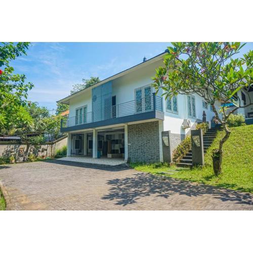 Araminth Private House