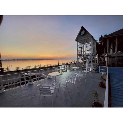 Aran hostel Spa&Cafe Riverside That Phanom