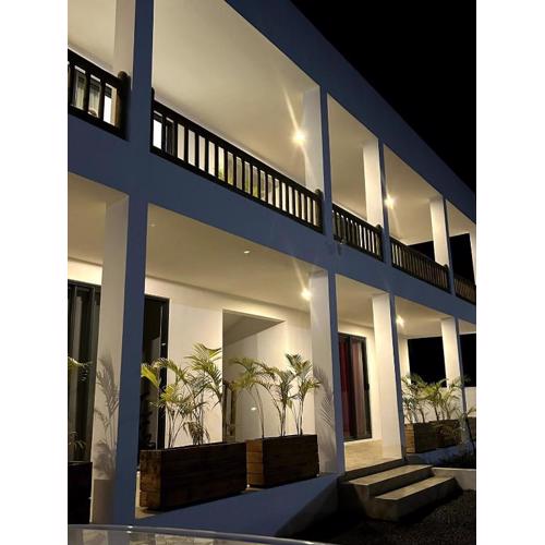 Arc En Ciel Apartments