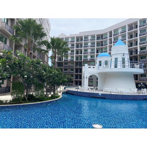 Arcadia Beach Continental