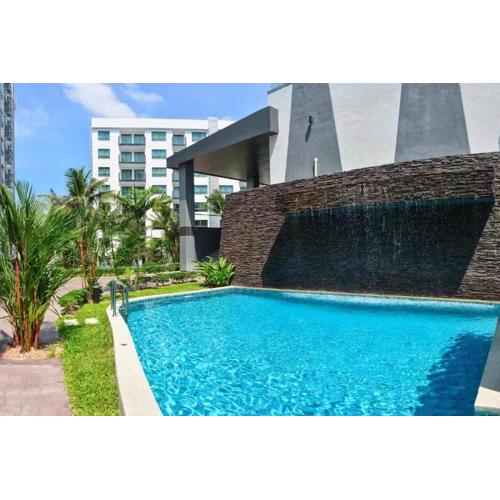 Arcadia Beach Continental