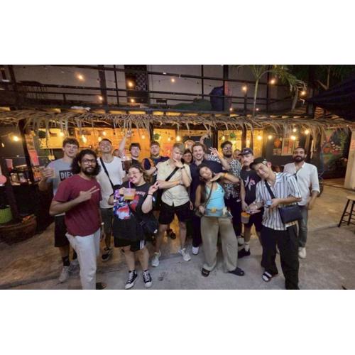 AREA81 HIDEOUT Hostel Khaosan