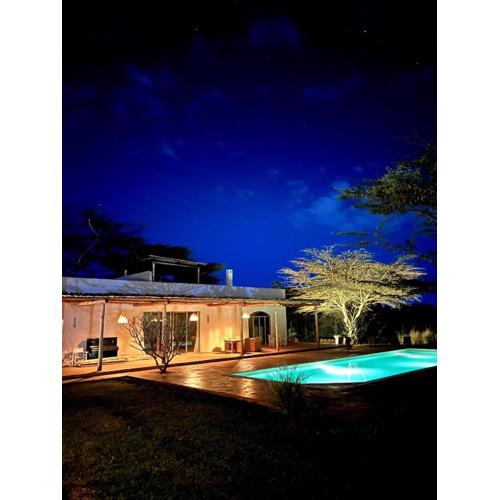 Arimuni Poolhouse -Breathtaking views, surrounded by nature and a private pool