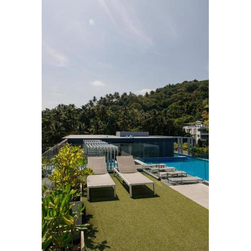 Aristo 2 Phuket, Surin beach