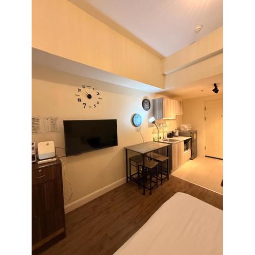 Arlowes at 20f Grand Residences Cebu