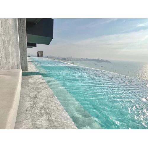 Arom Wongamart by David Home