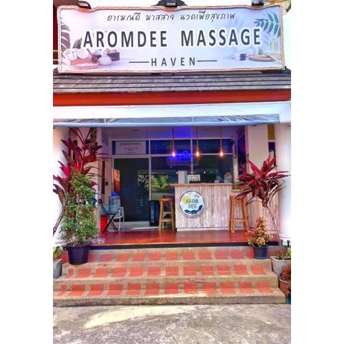 Aromdee at Naithon Beach