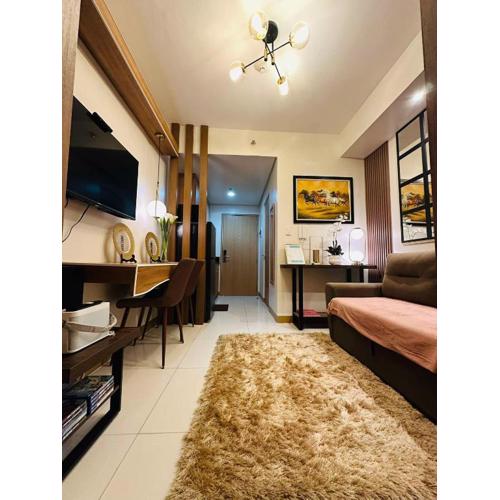 ARQ STAYCATION - RED RESIDENCES Makati