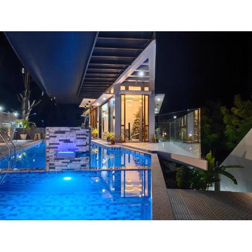 Arrow Hill Vacation House