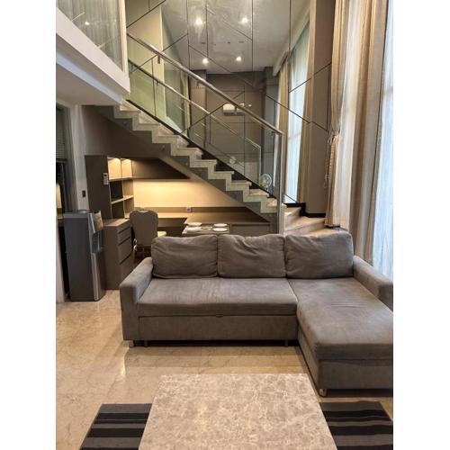 Art Deco Residence by AA Apartement