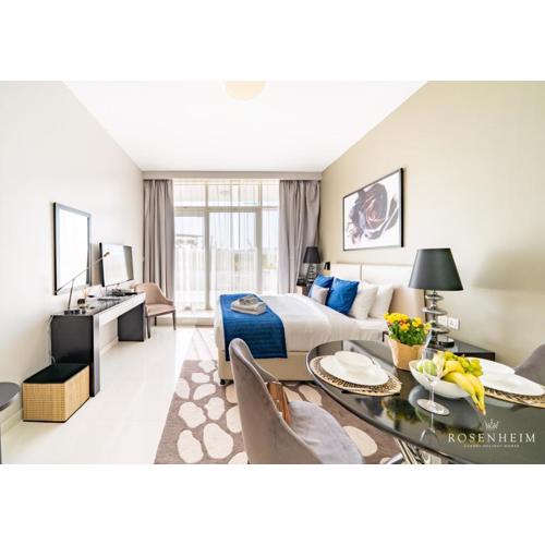 Artesia Retreat Studio Near City Center, Pool & Gym