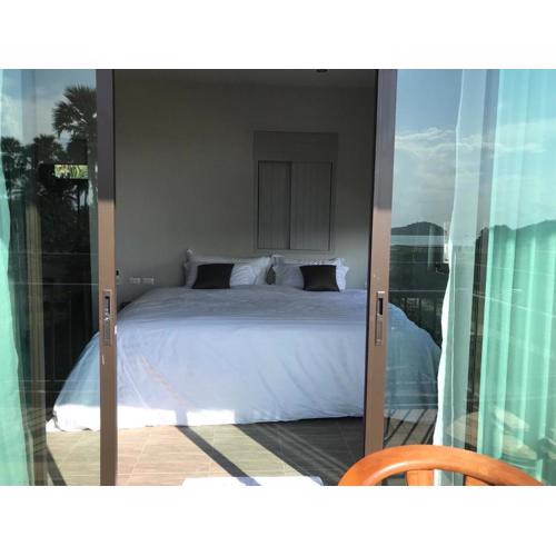 Artisan koh yao yai handcraft beachfront villas.