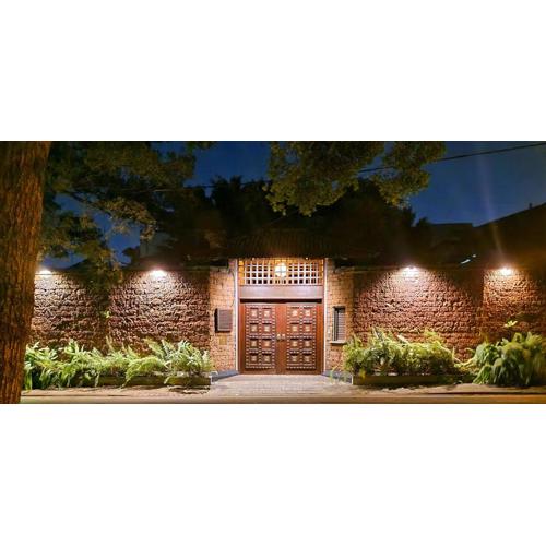 Artisan Villa