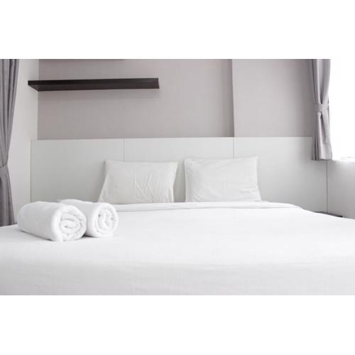 Artistic 1BR Apartment at Gateway Pasteur near Exit Toll Pasteur By Travelio