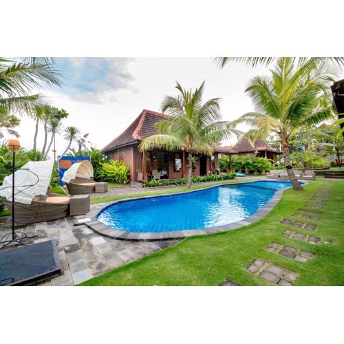 Arton Resort & Beach Club