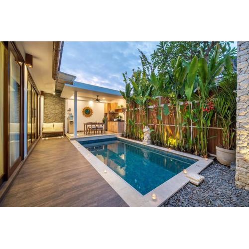 Arts Cherry Villa Satu Two-Bedroom with Private Pool Kuta